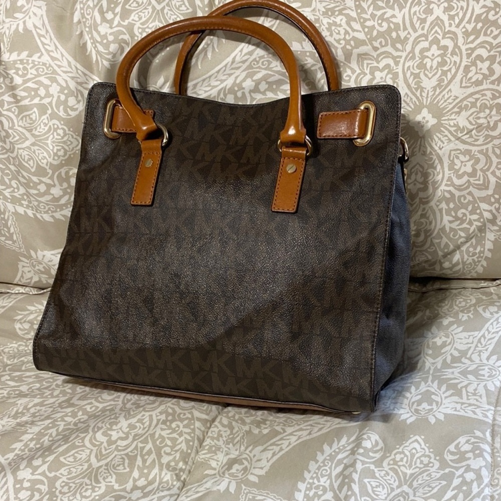 Michael Kors✨🤎💛Dark Brown Satchel with Tan Accents - Picture 4 of 5
